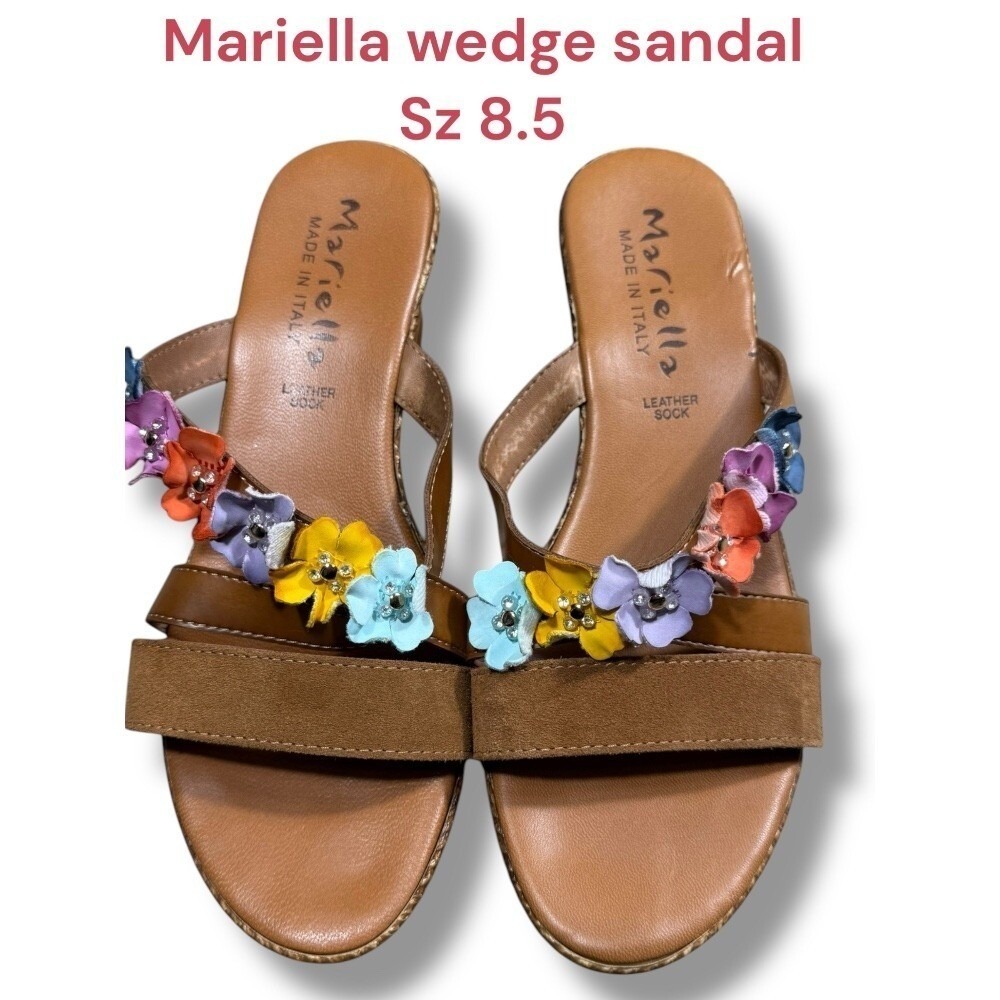 Mariella Wedge Sandals Floral Accents Made in Italy Brown espadrilles Sz 8.5 EUC